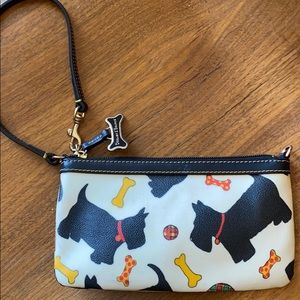 Dooney & Bourke Scottie clutch